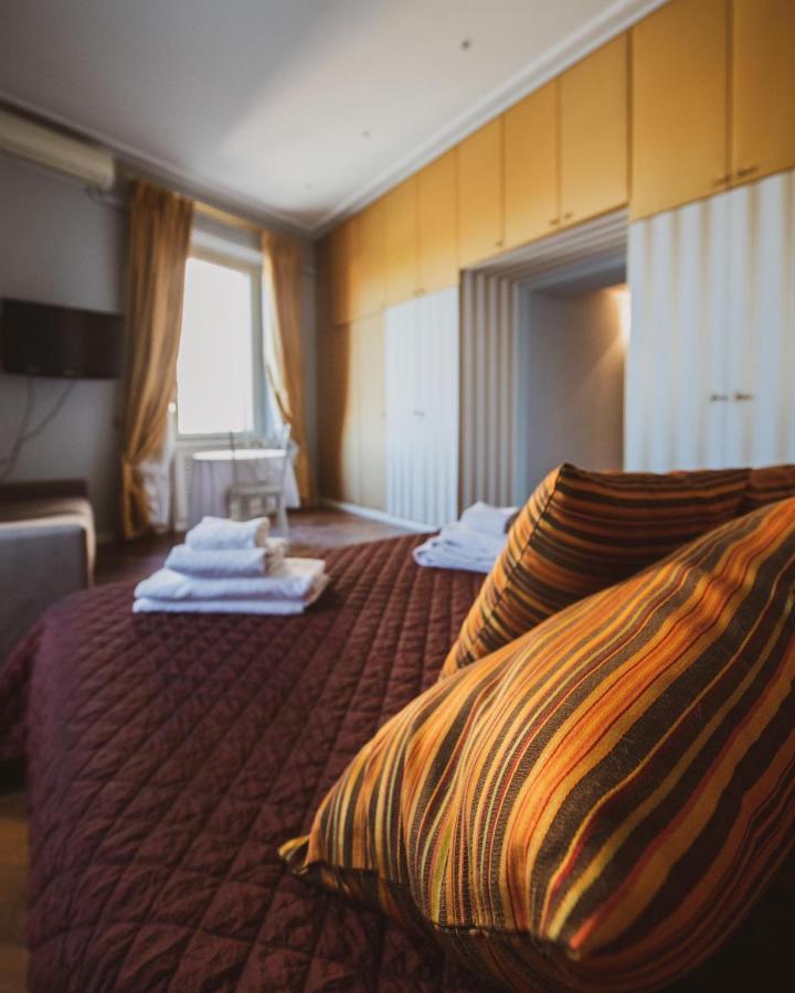 Made In Rome Luxury Affittacamere ภายนอก รูปภาพ
