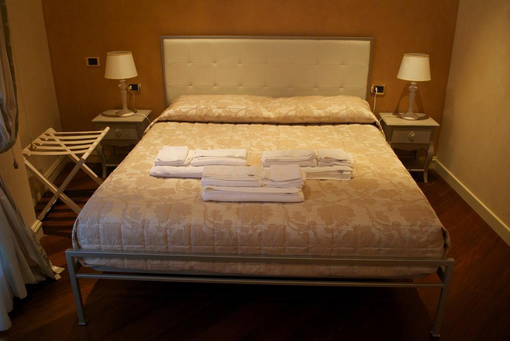 Made In Rome Luxury Affittacamere ภายนอก รูปภาพ
